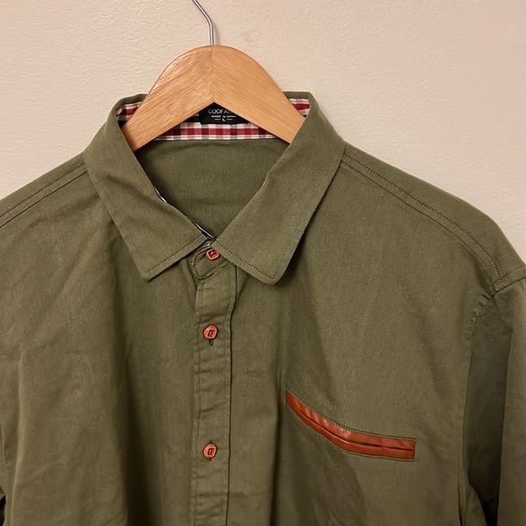 Trendy Men’s Olive Button Up - Picture 1 of 4